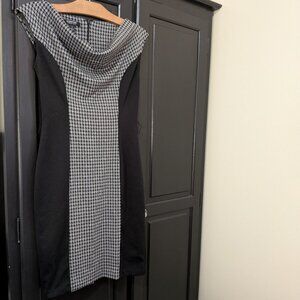 Signature London Style Houndstooth  Pattern Size 4 Dress
